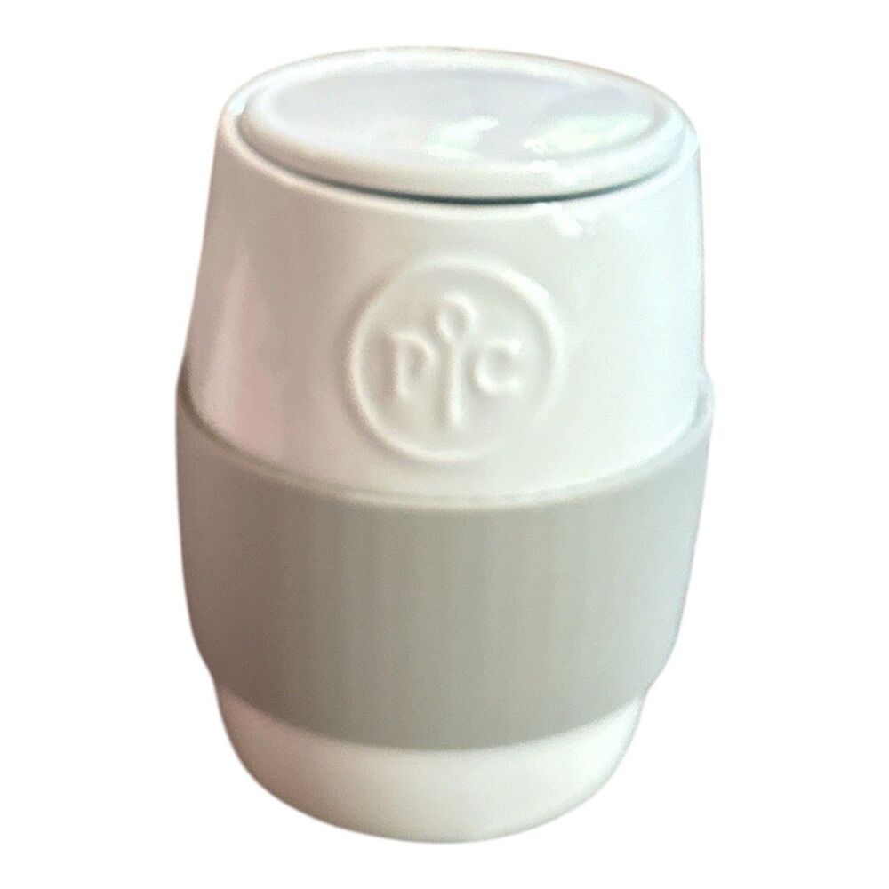 Pampered Chef Ceramic Egg Cooker  #1529 w/ Silicone Sleeve & Lid (NEW & Unused)